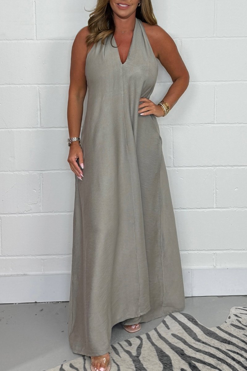 Sophisticated Dress with a Clean Classic Look
