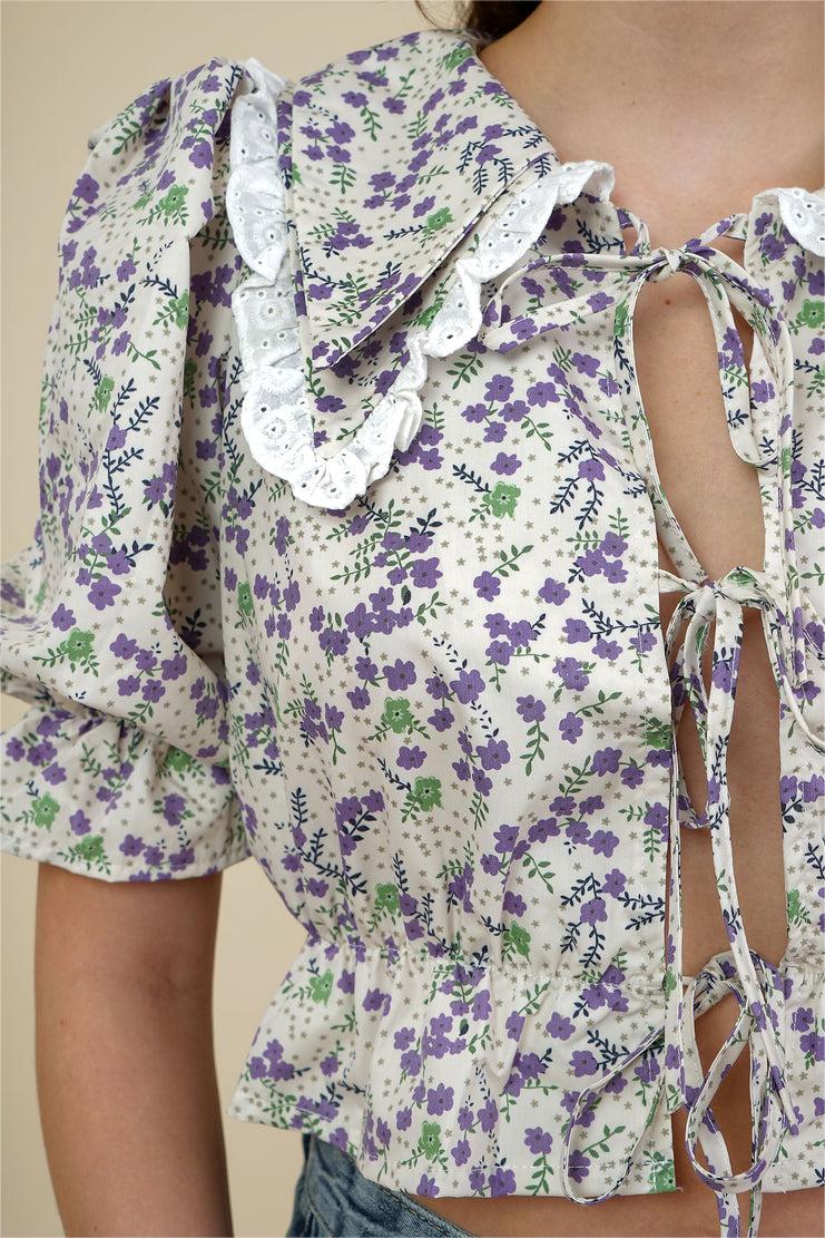 Sophisticated Blouse with a Clean Classic Look