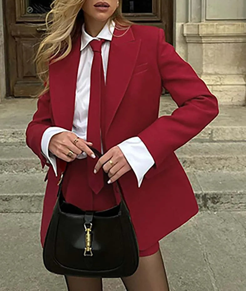 Sophisticated Garment with a Clean Classic Look