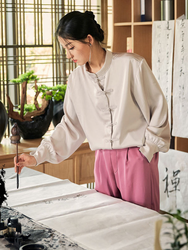 Gracefully Styled Blouse for Any Occasion