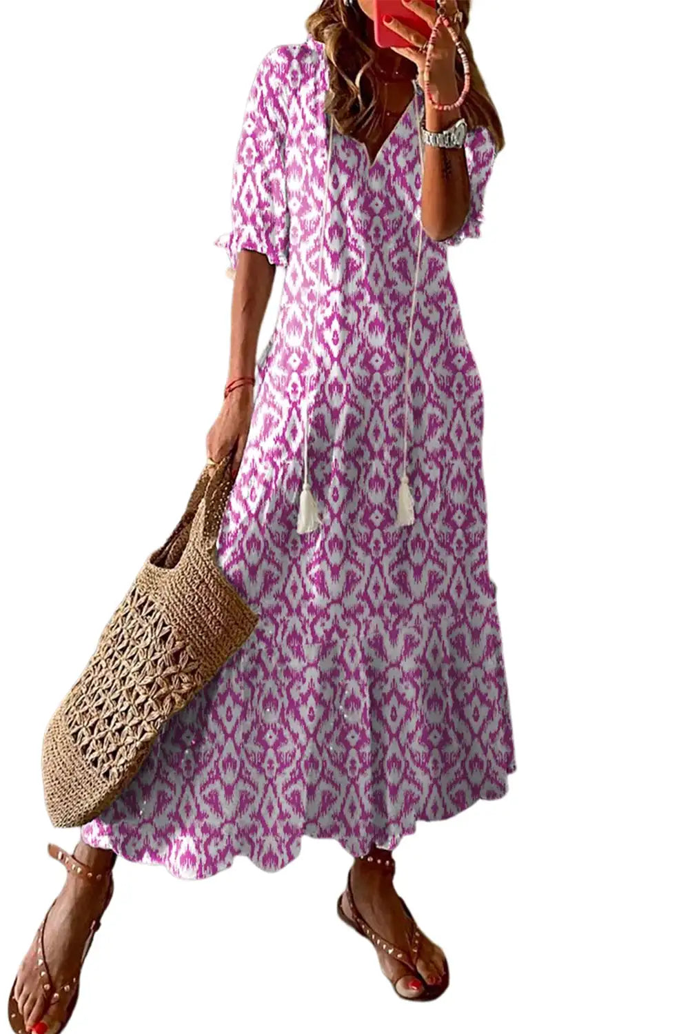 Effortlessly Elegant Dress with a Timeless Design