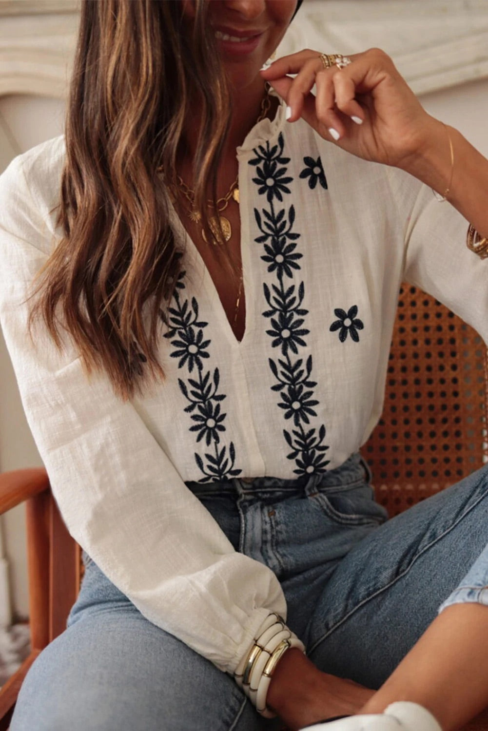 Well Tailored Blouse with a Graceful Silhouette