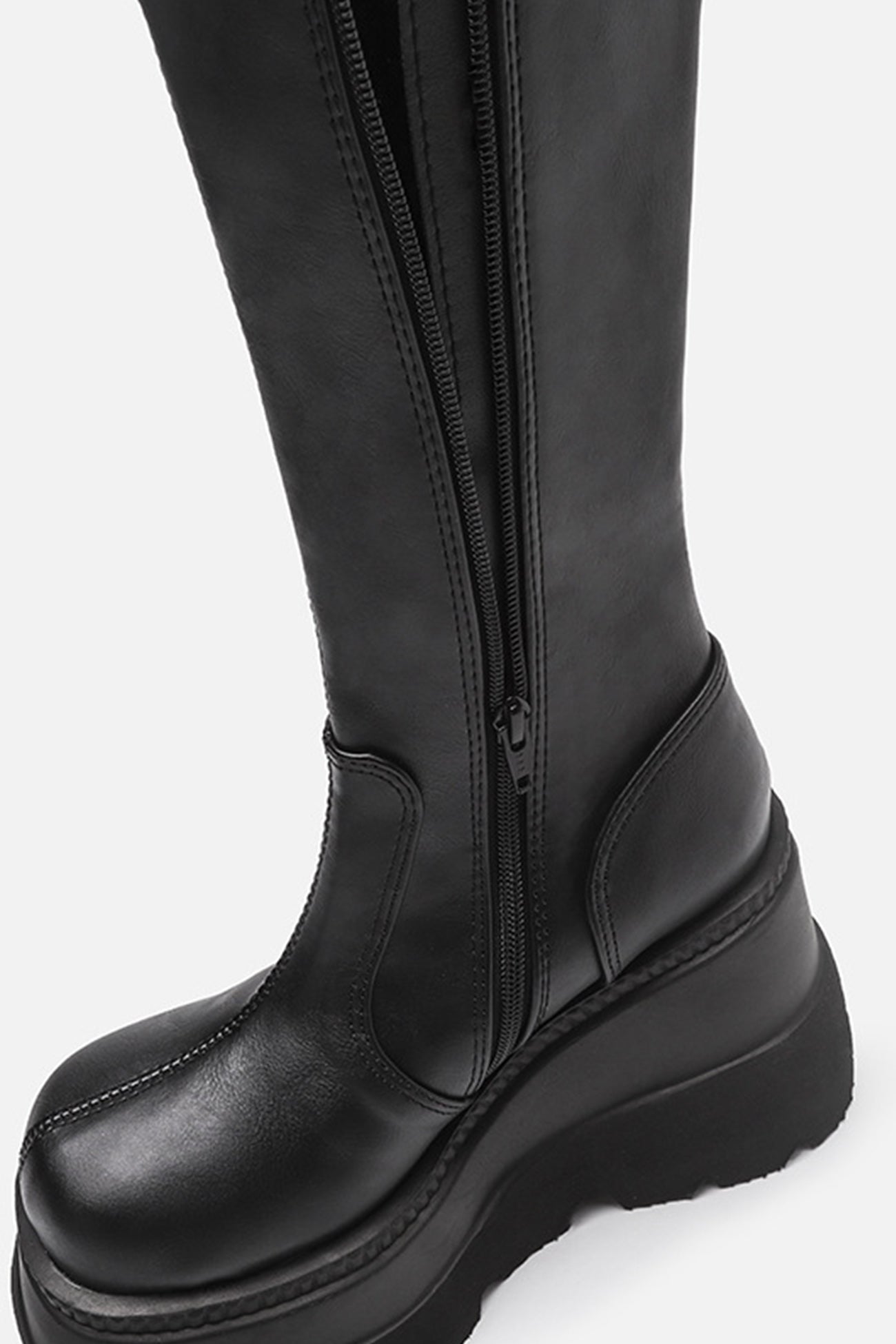 Classic Vintage Boots with a Flattering Fit