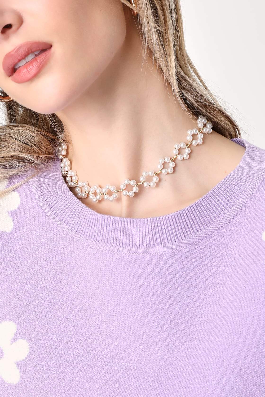 Effortlessly Elegant Garment with a Timeless Design