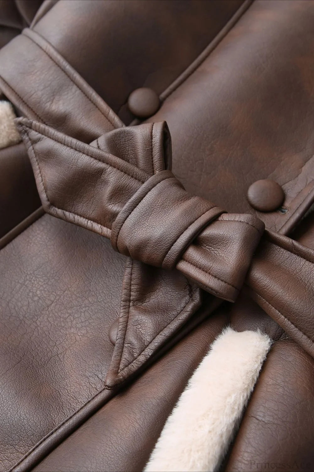 Classic Vintage & Enduringly Stylish Coat