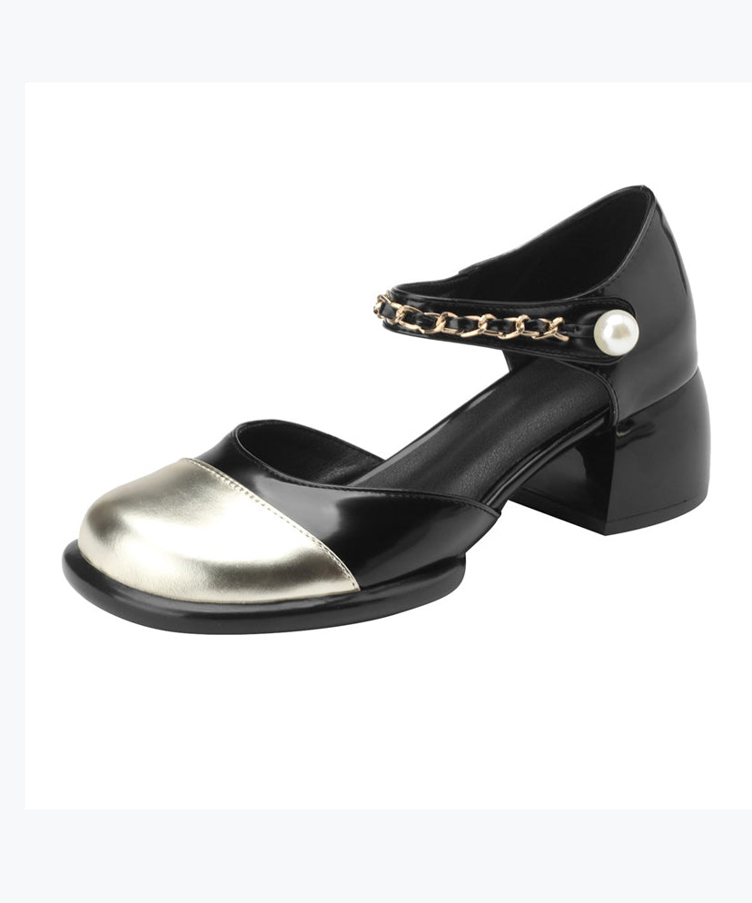 Well Tailored Sandals with a Graceful Silhouette