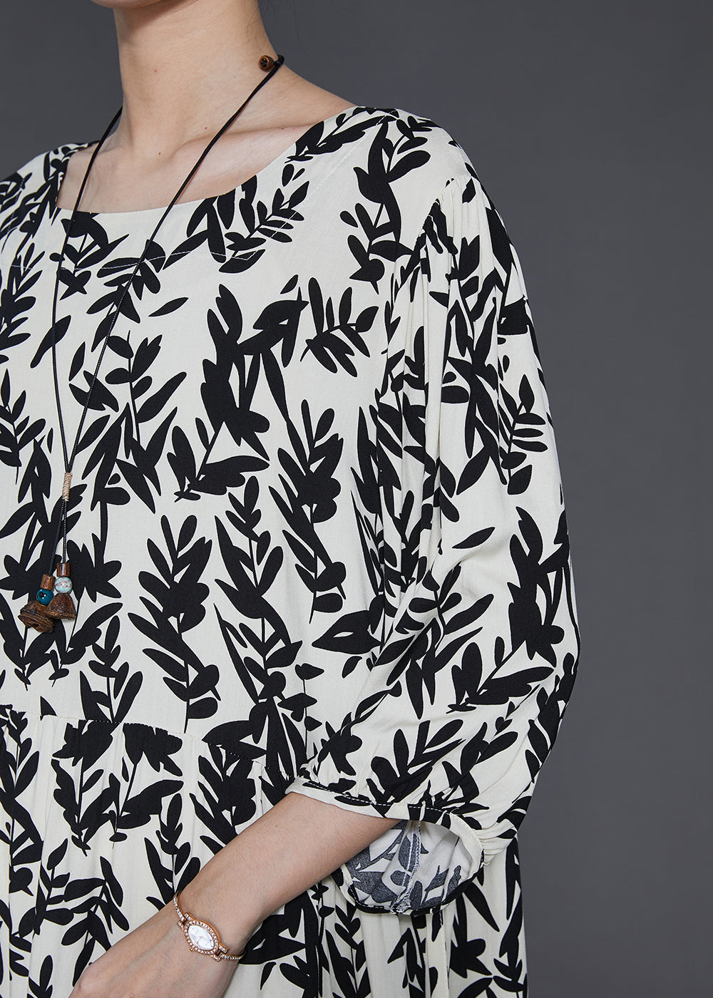 Classic Vintage & Enduringly Stylish Dress