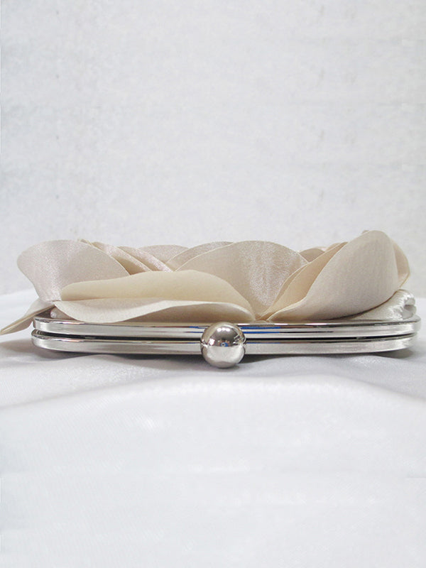A Vintage Style Bag with Delicate Timeless Details