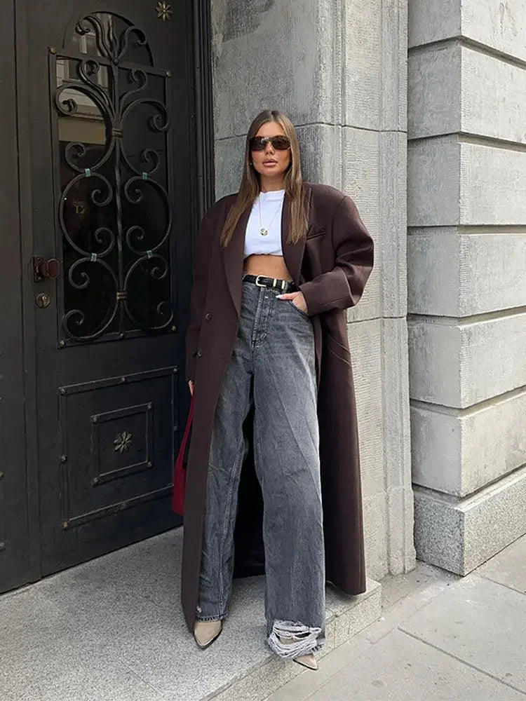 Effortlessly Elegant Coat with a Timeless Design