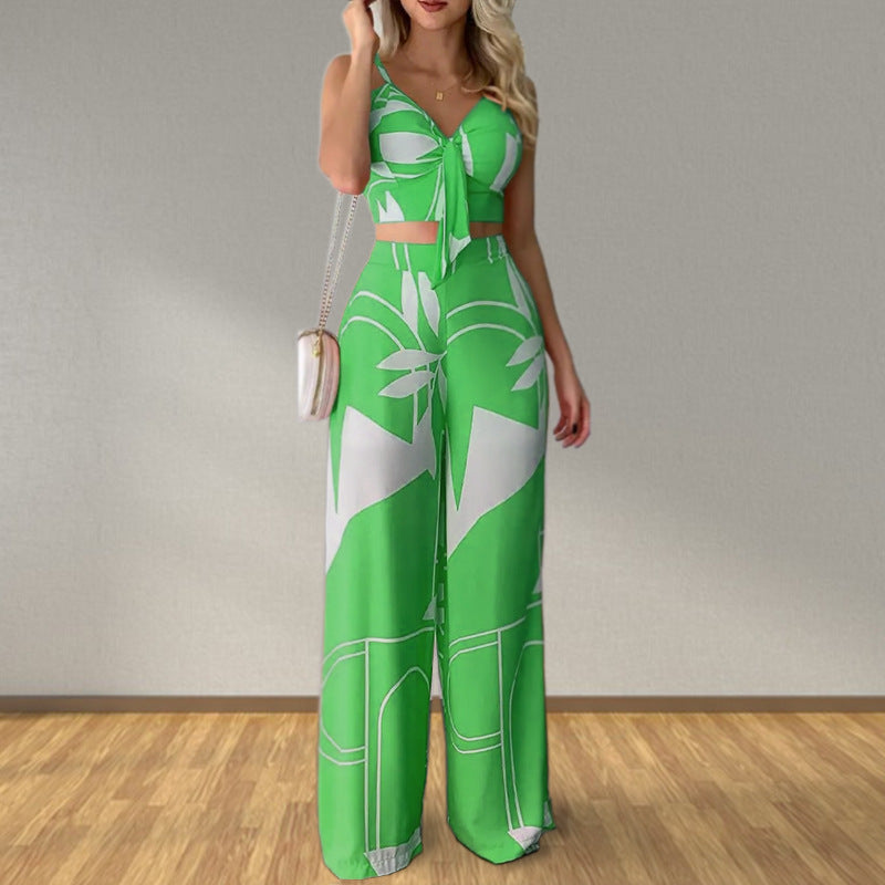 Well Tailored Pants with a Graceful Silhouette