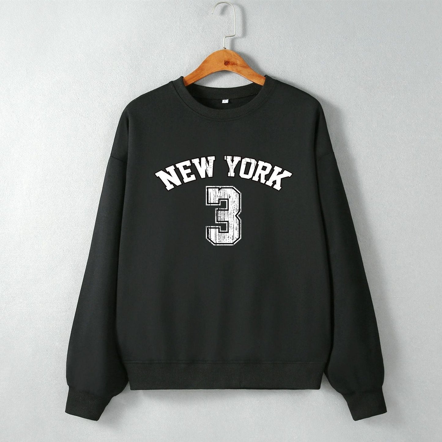 Well Tailored Sweater with a Graceful Silhouette