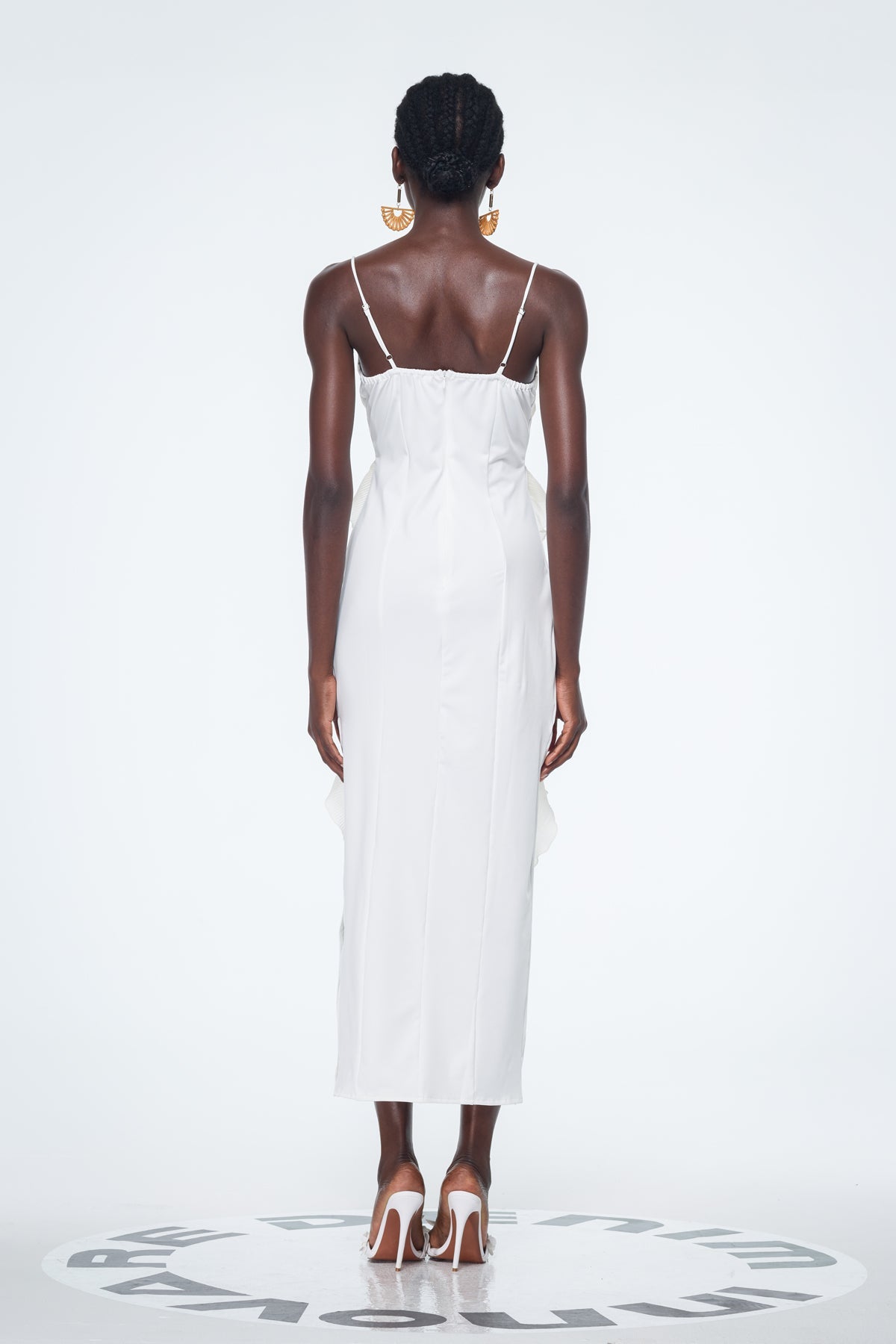 Beautifully Crafted Dress in a Classic Style