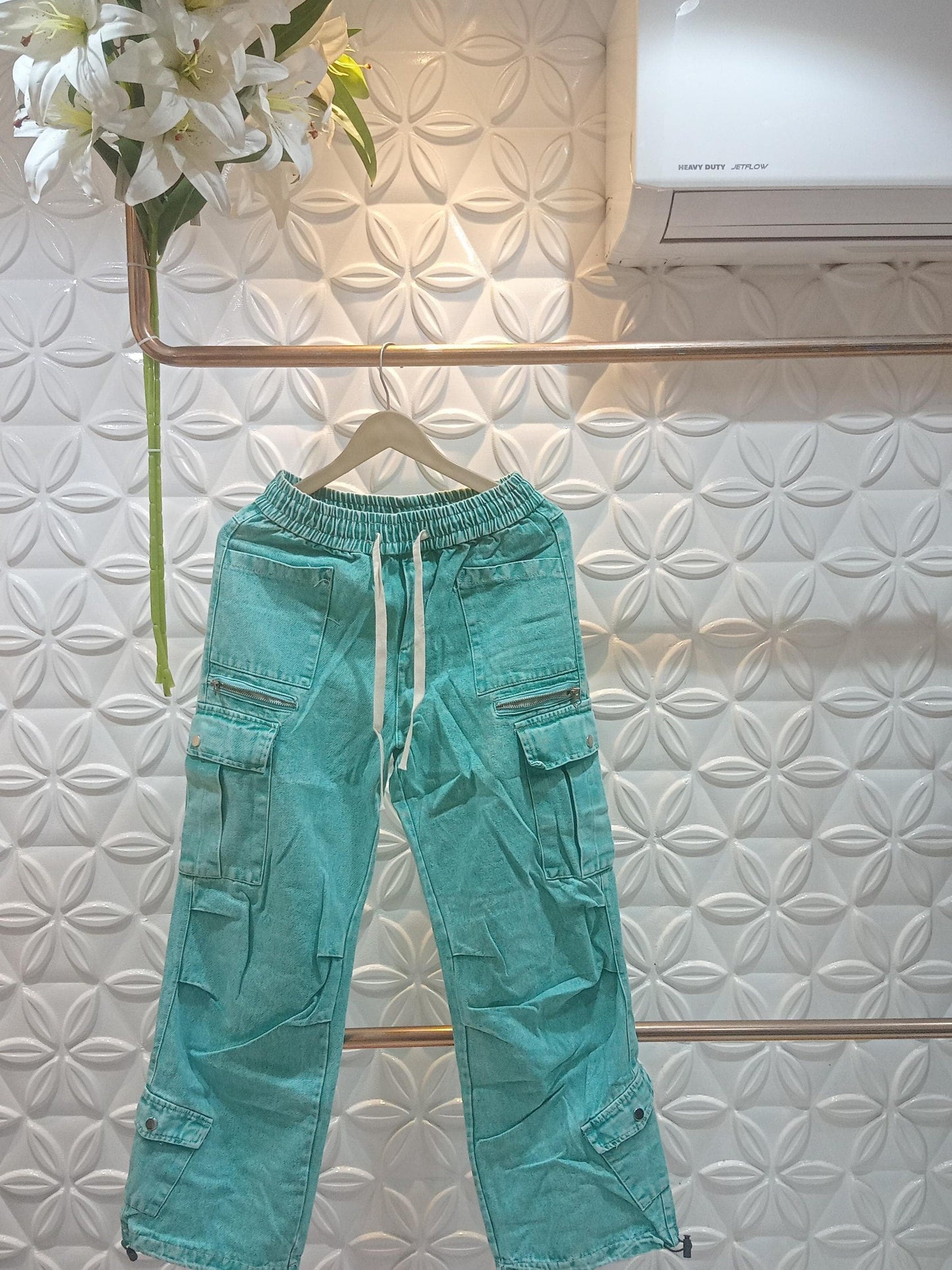 Beautifully Finished Pants in a Timeless Design