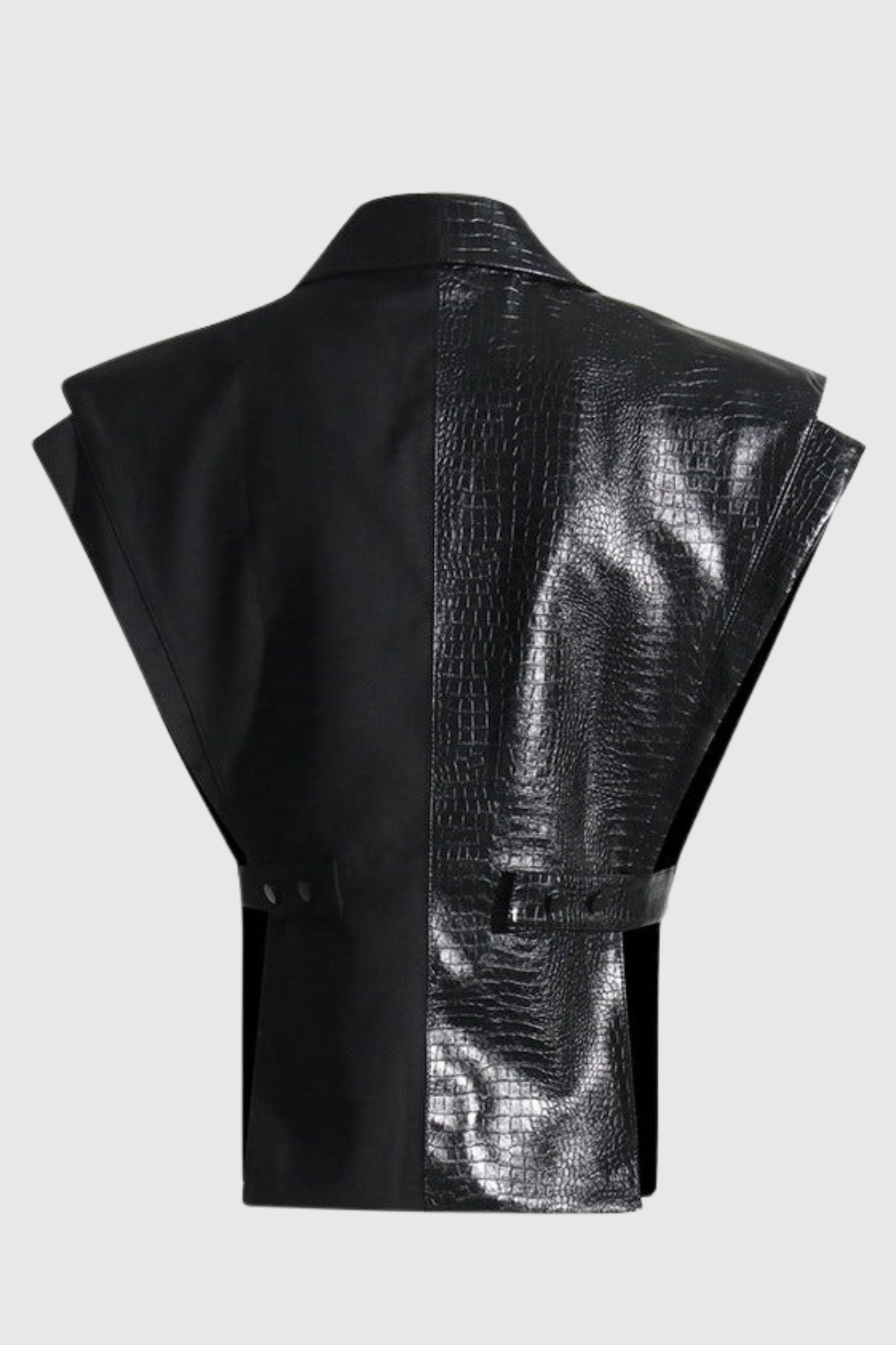 Beautifully Finished Garment in a Timeless Design