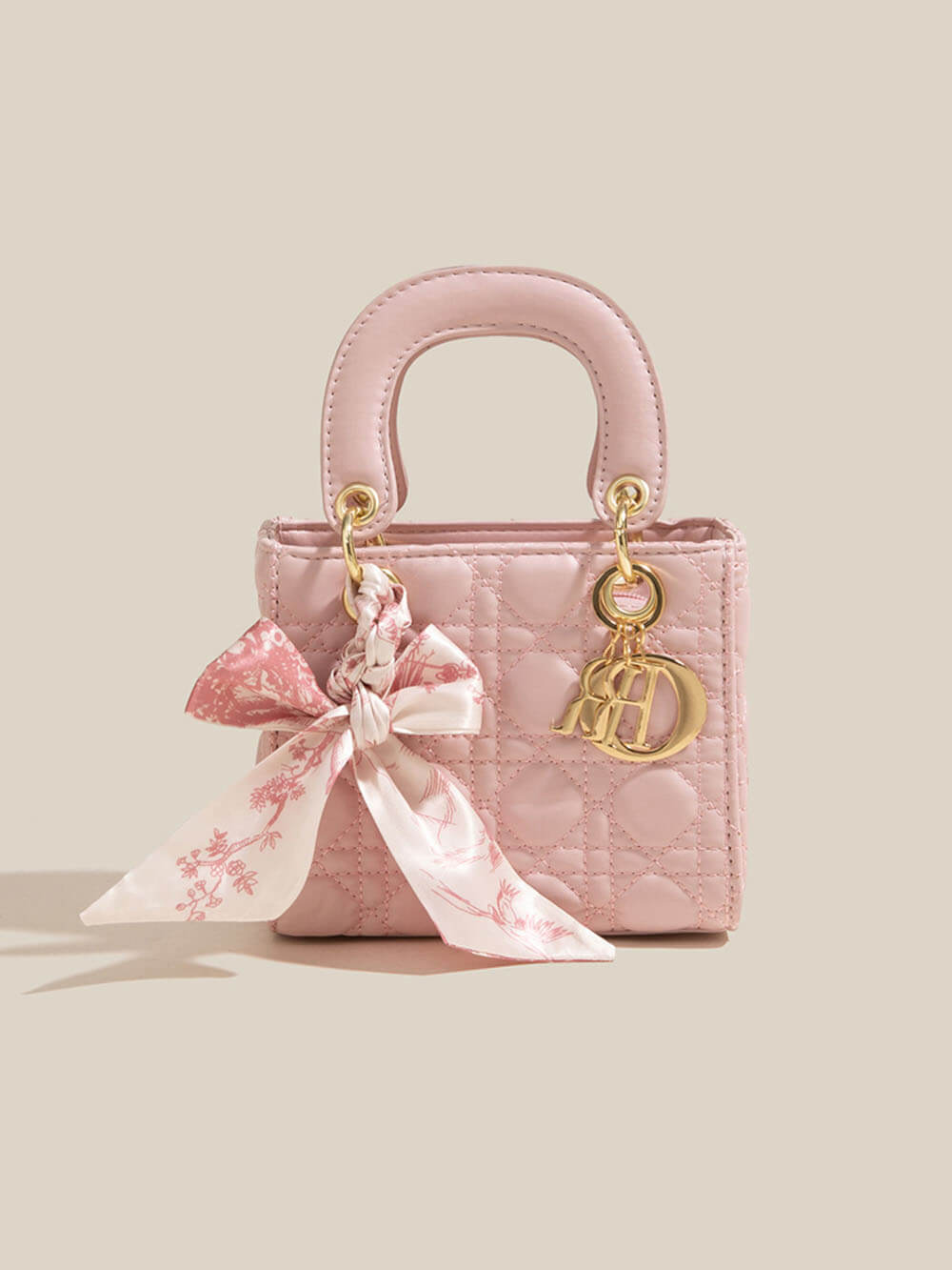Classic Vintage Bag with a Flattering Fit
