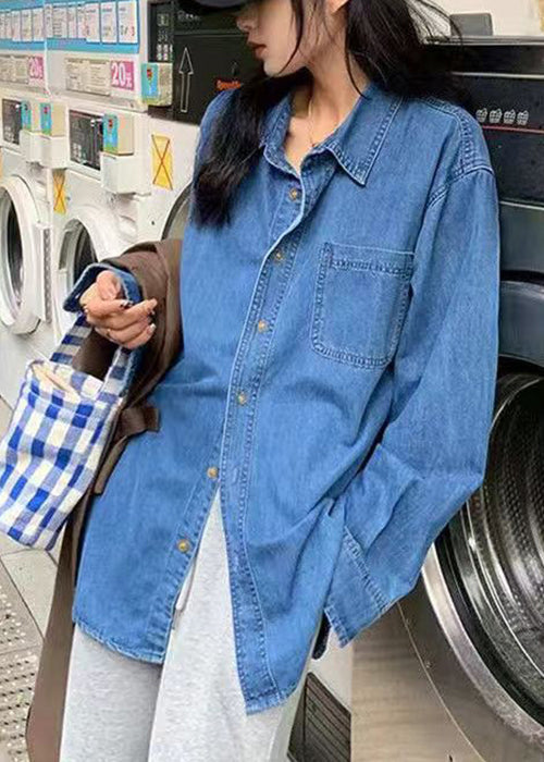 Classic Vintage Shirt with a Flattering Fit