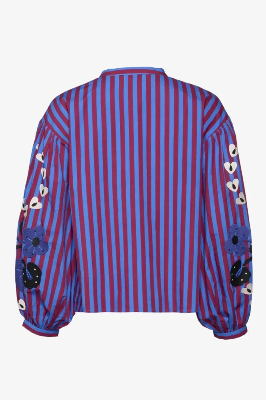 Beautifully Finished Blouse in a Timeless Design
