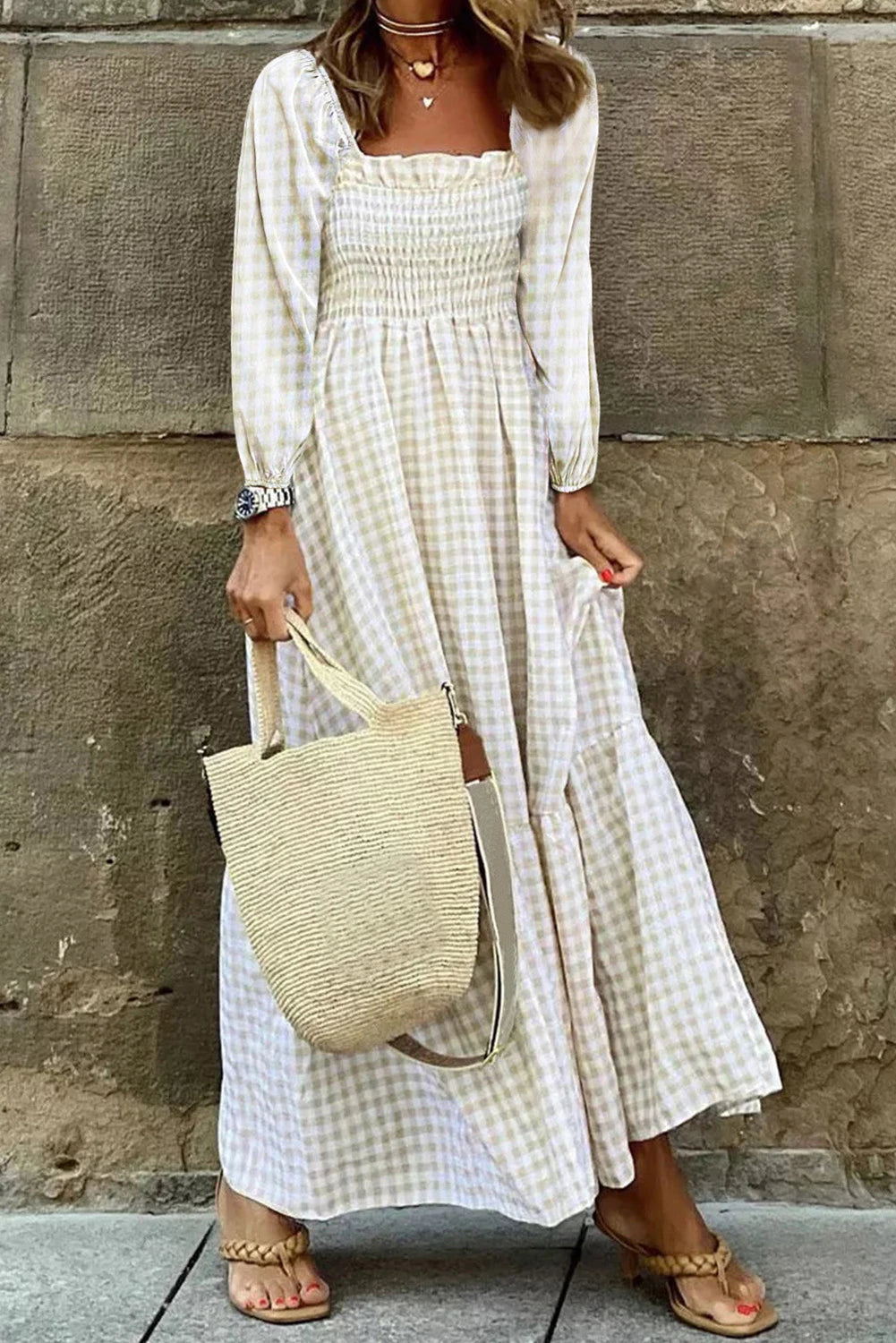 Gracefully Styled Dress for Any Occasion