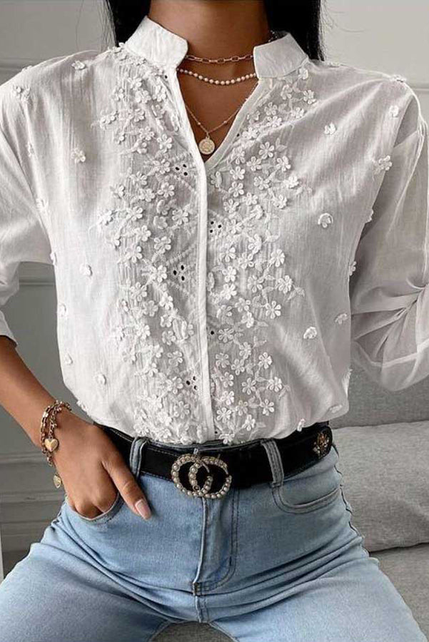 Sophisticated Blouse with a Clean Classic Look