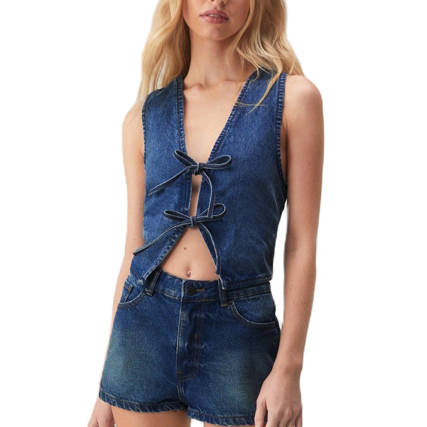 Classic Vintage & Enduringly Stylish Top