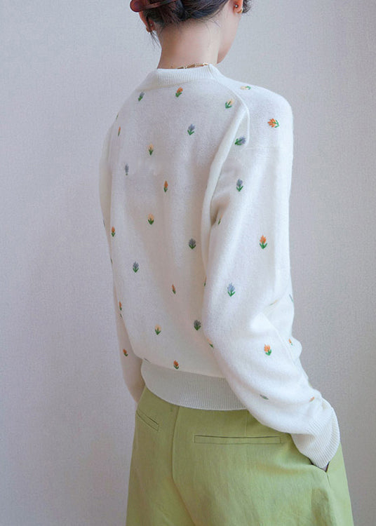 Gracefully Styled Sweater for Any Occasion