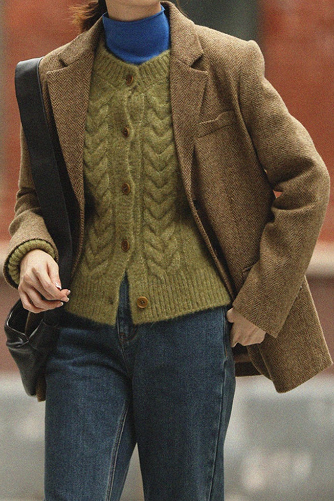 Well Tailored Garment with a Graceful Silhouette