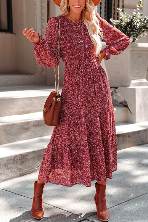 Classic Vintage Dress with a Flattering Fit