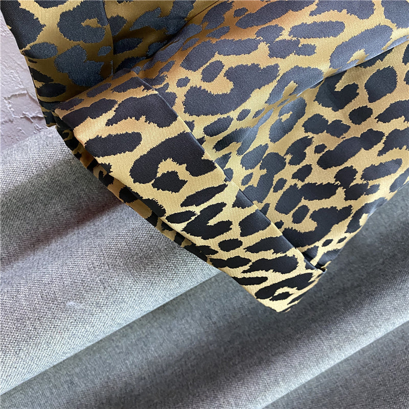 Beautifully Finished Garment in a Timeless Design