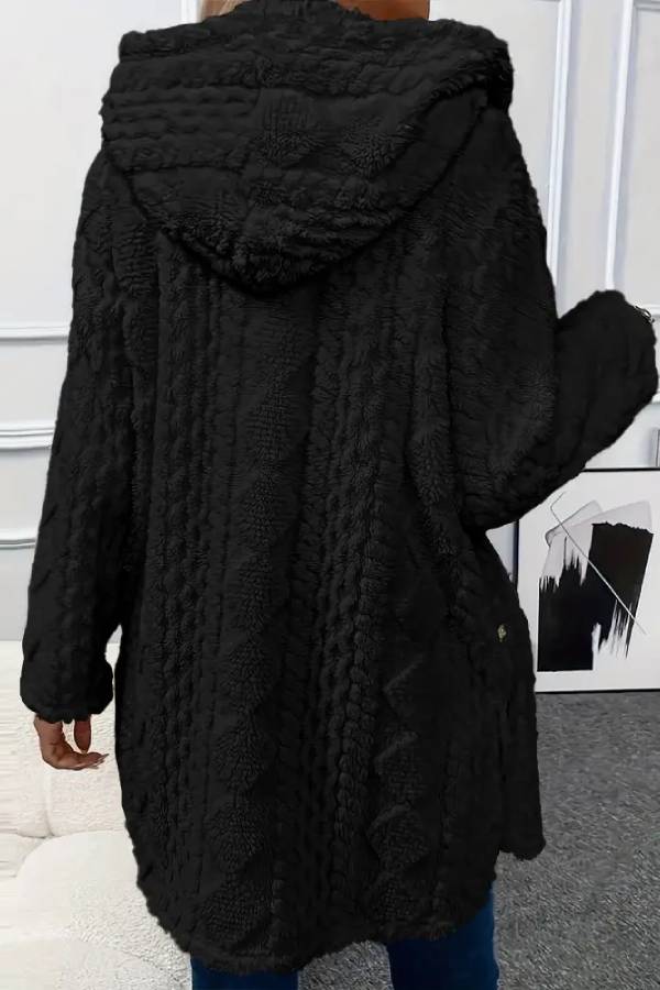 Well Tailored Coat with a Graceful Silhouette