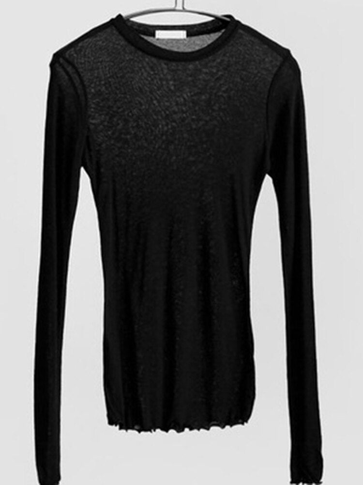Effortlessly Elegant T-Shirt with a Timeless Design