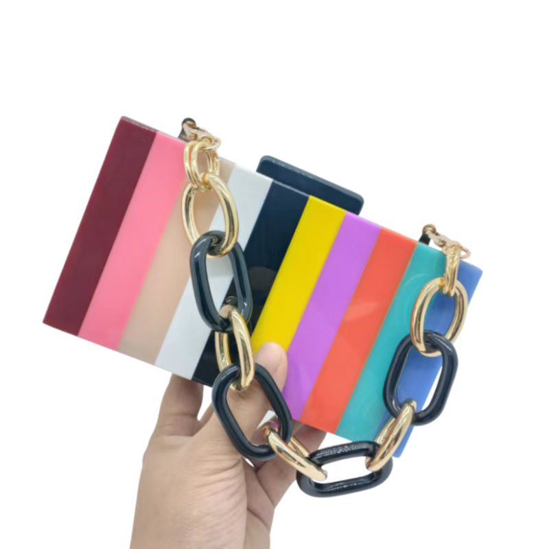 Beautifully Finished Bag in a Timeless Design