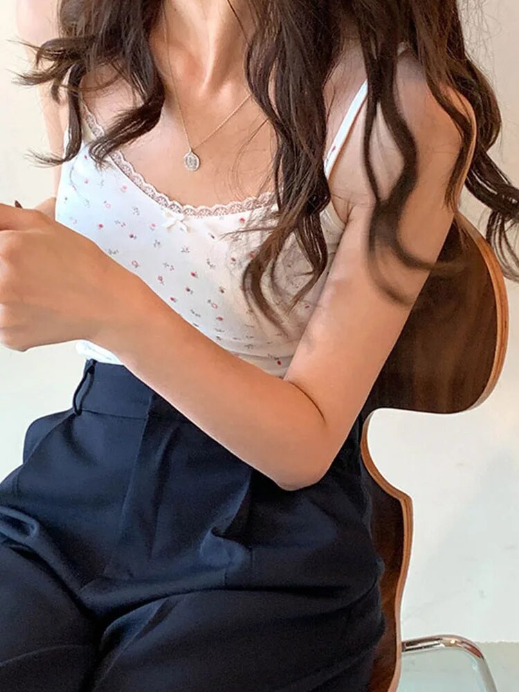 Effortlessly Elegant Top with a Timeless Design