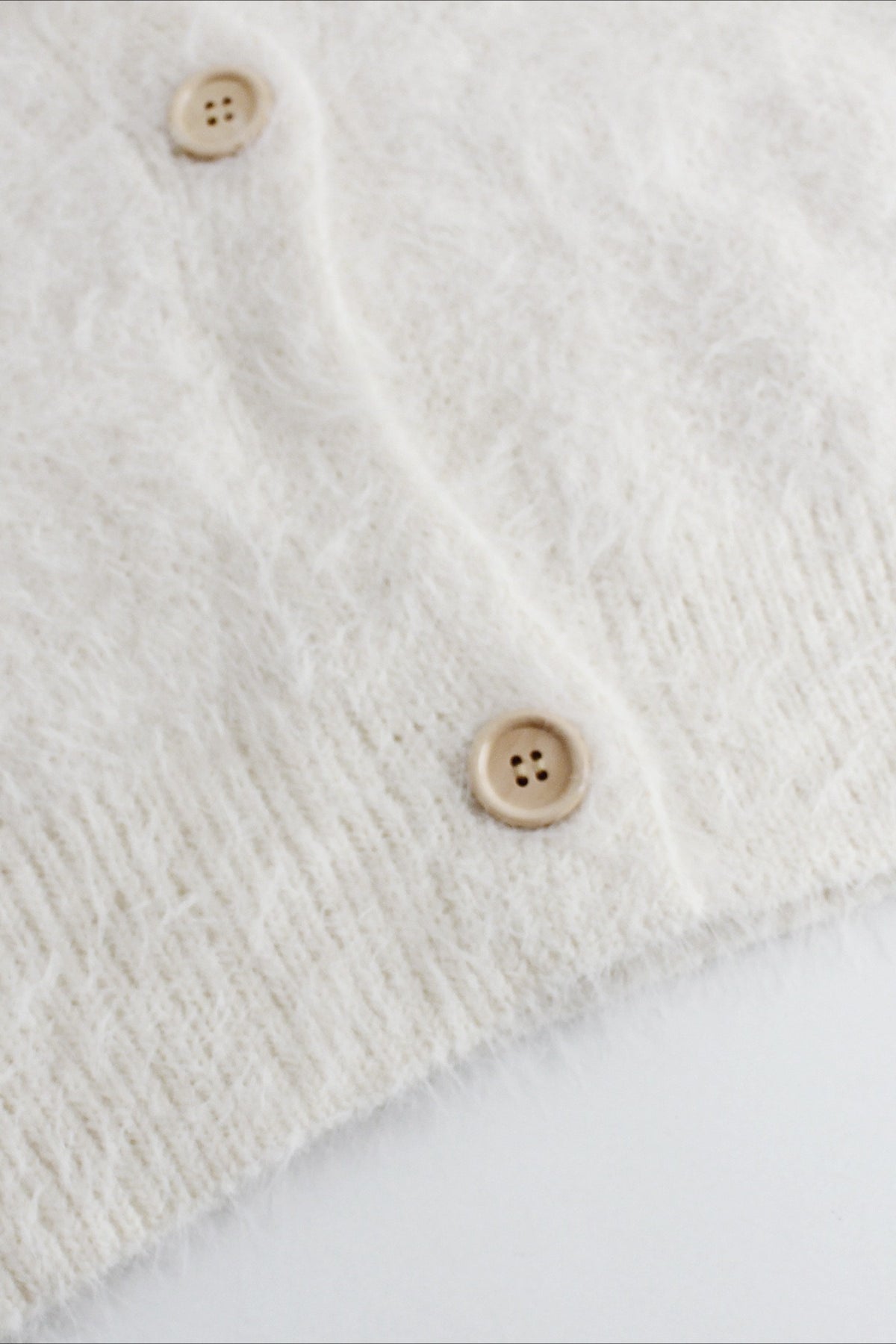 Elegantly Styled Cardigan for Everyday Wear