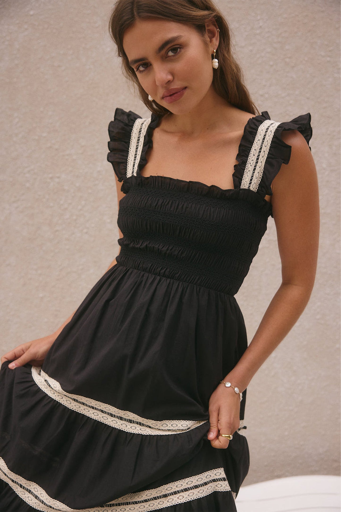 Beautifully Crafted Dress in a Classic Style