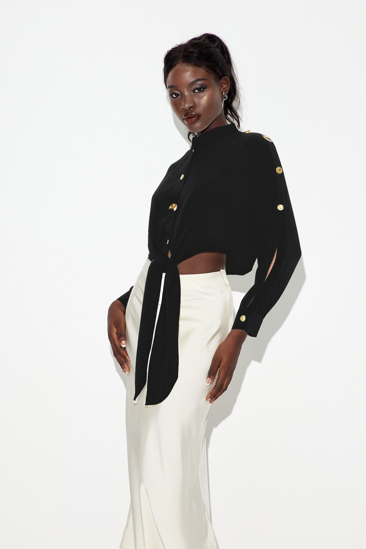 Effortlessly Elegant Shirt with a Timeless Design