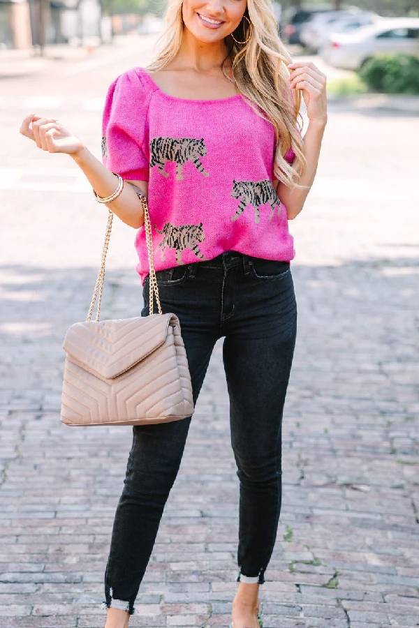 Gracefully Styled Pullover for Any Occasion