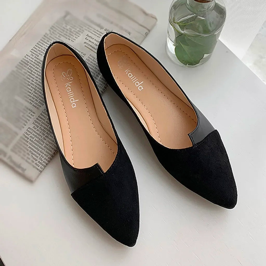 Effortlessly Elegant Shoes with a Timeless Design