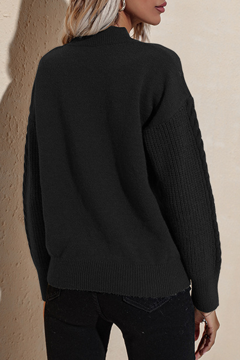 Effortlessly Elegant Top with a Timeless Design