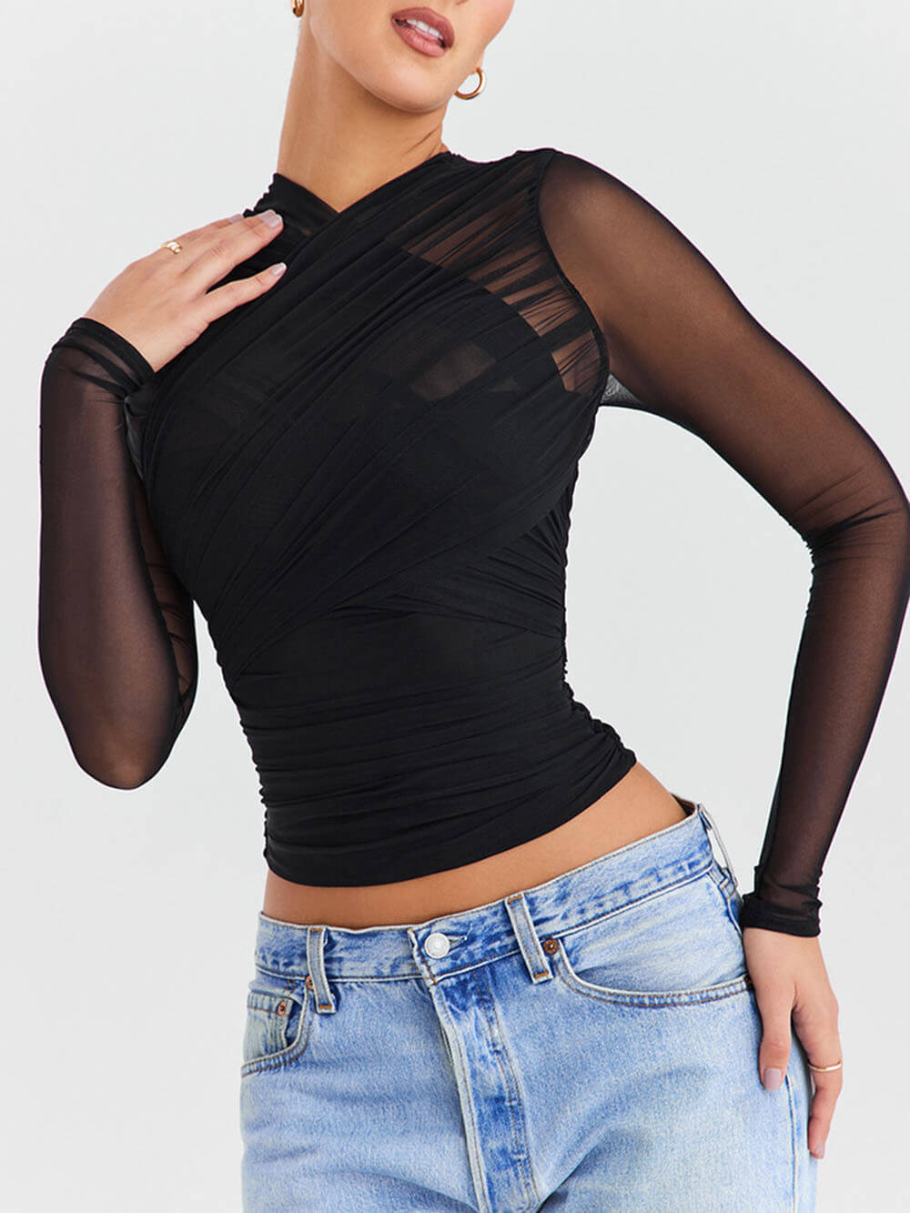 Well Tailored Top with a Graceful Silhouette
