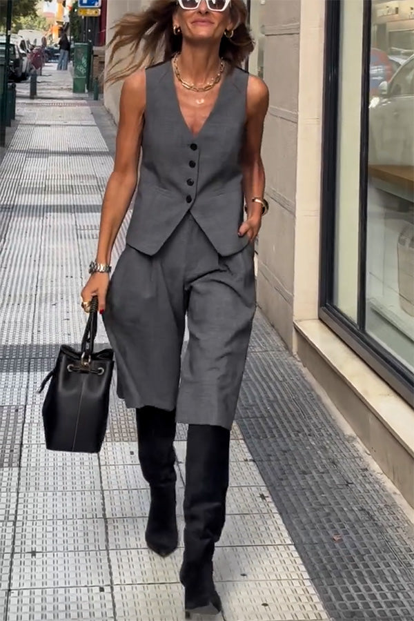 Gracefully Styled Pants for Any Occasion