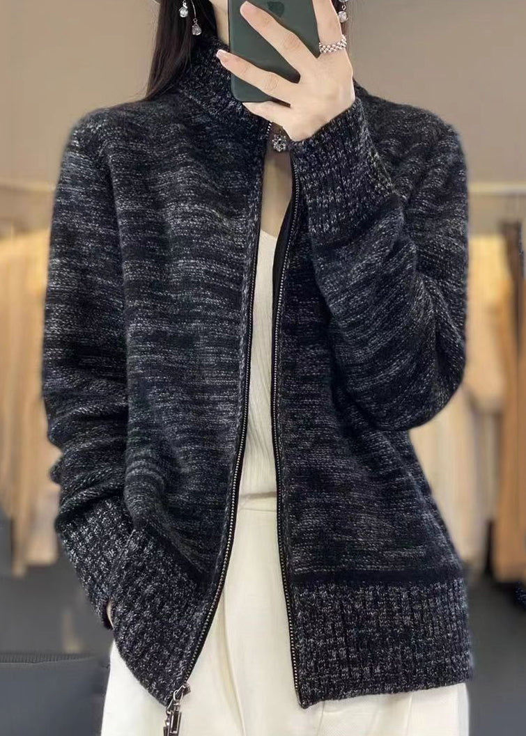 Gracefully Styled Cardigan for Any Occasion