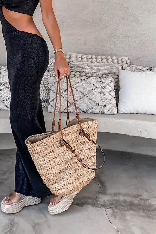 Elegantly Styled Bag for Everyday Wear