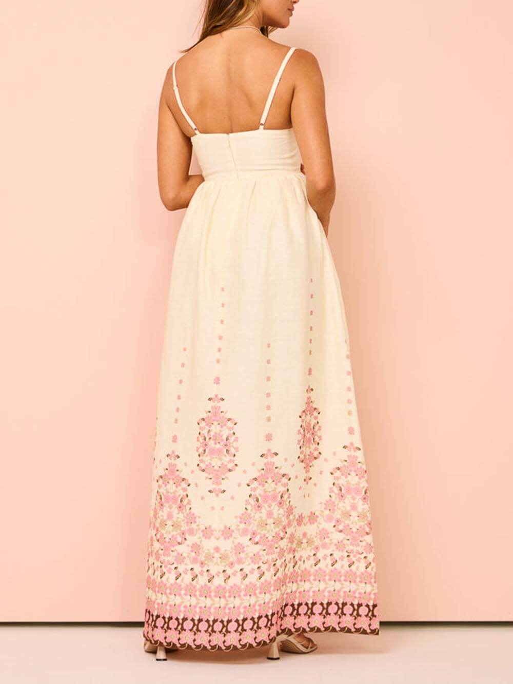 Beautifully Crafted Dress in a Classic Style