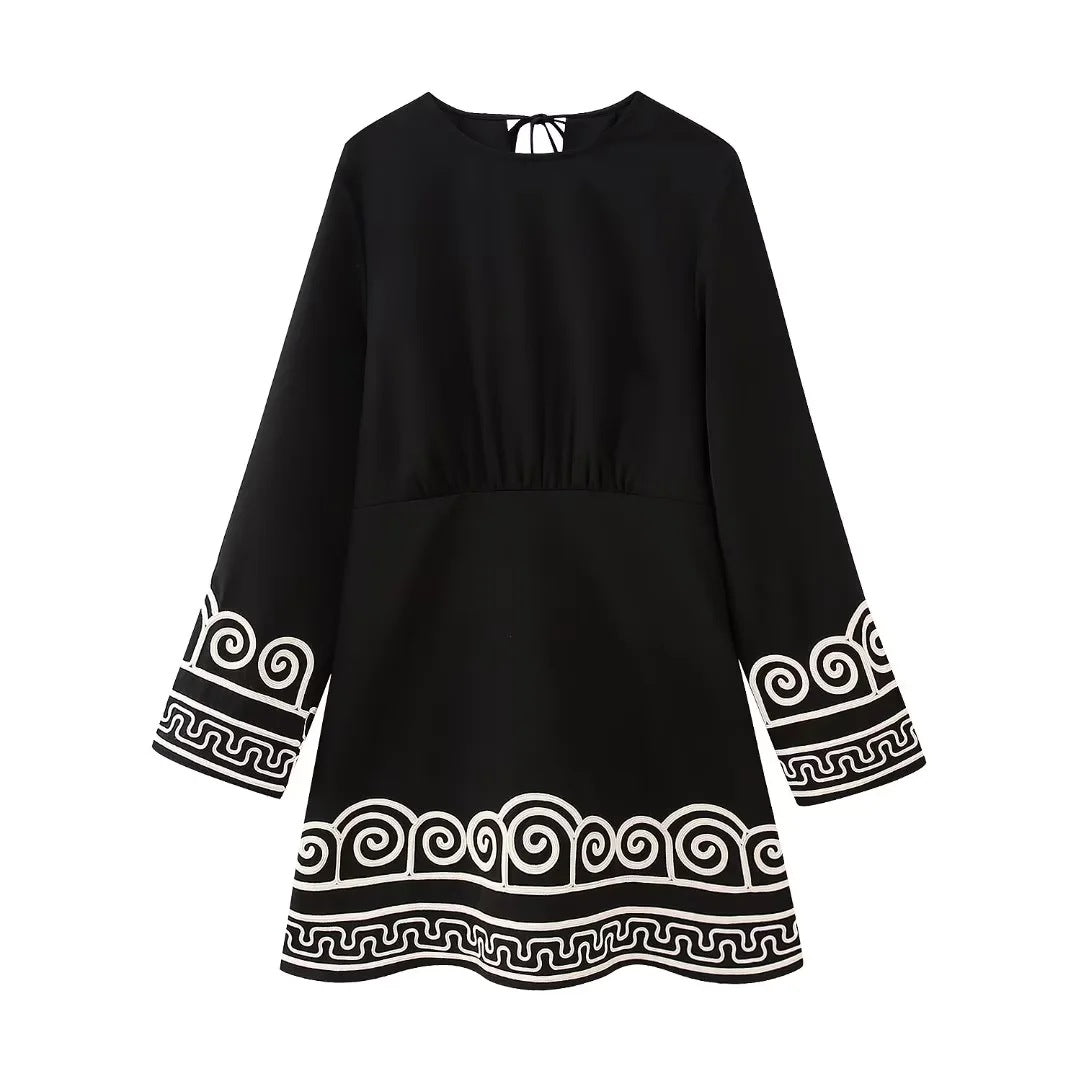 Classic Vintage & Enduringly Stylish Pullover
