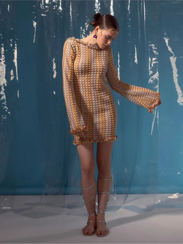 Beautifully Finished Dress in a Timeless Design