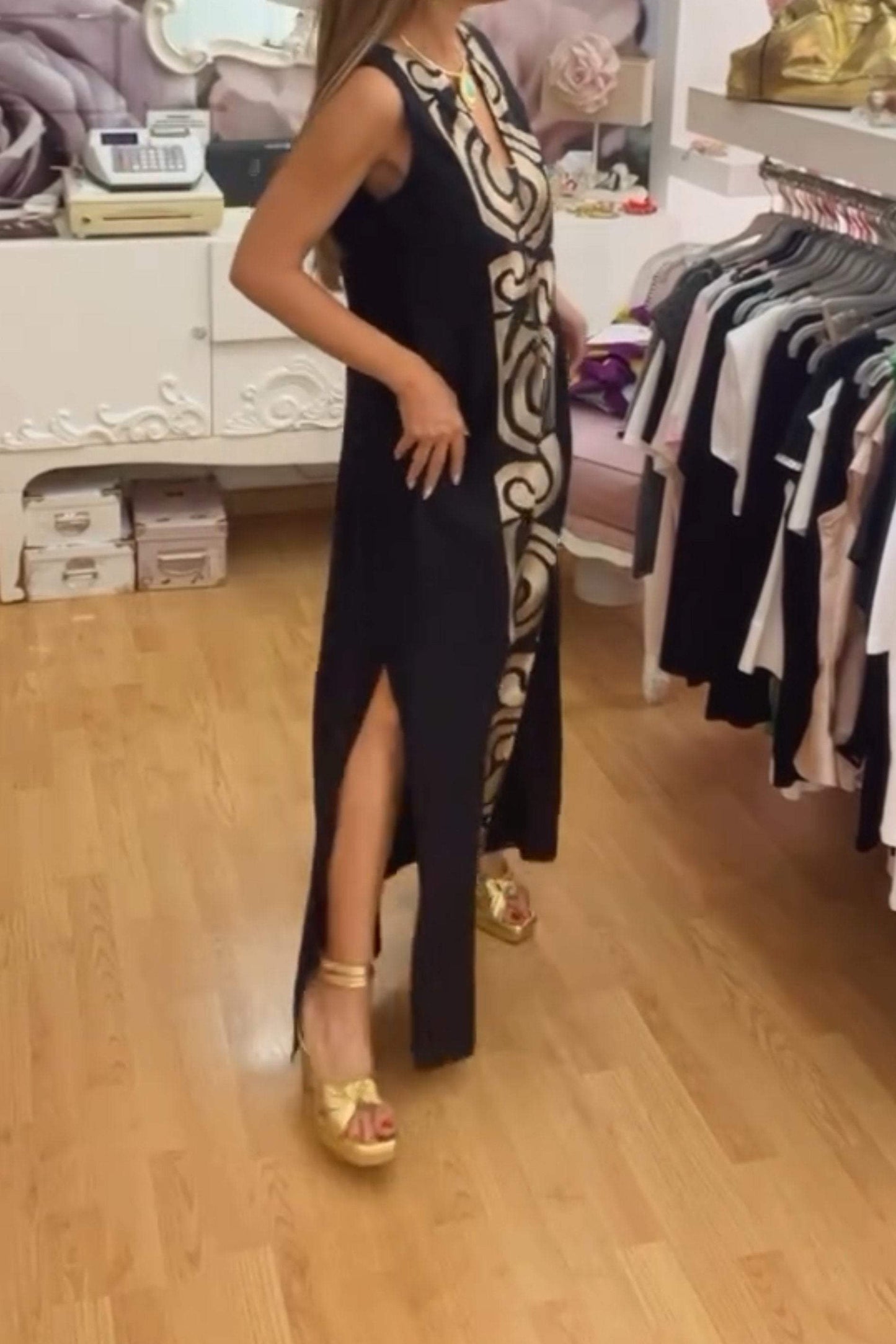 Polished Dress with an Effortless Classic Look