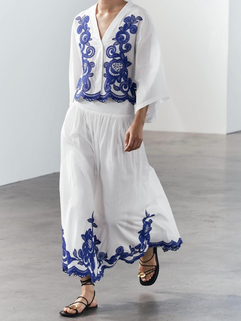 Beautifully Crafted Blouse in a Classic Style