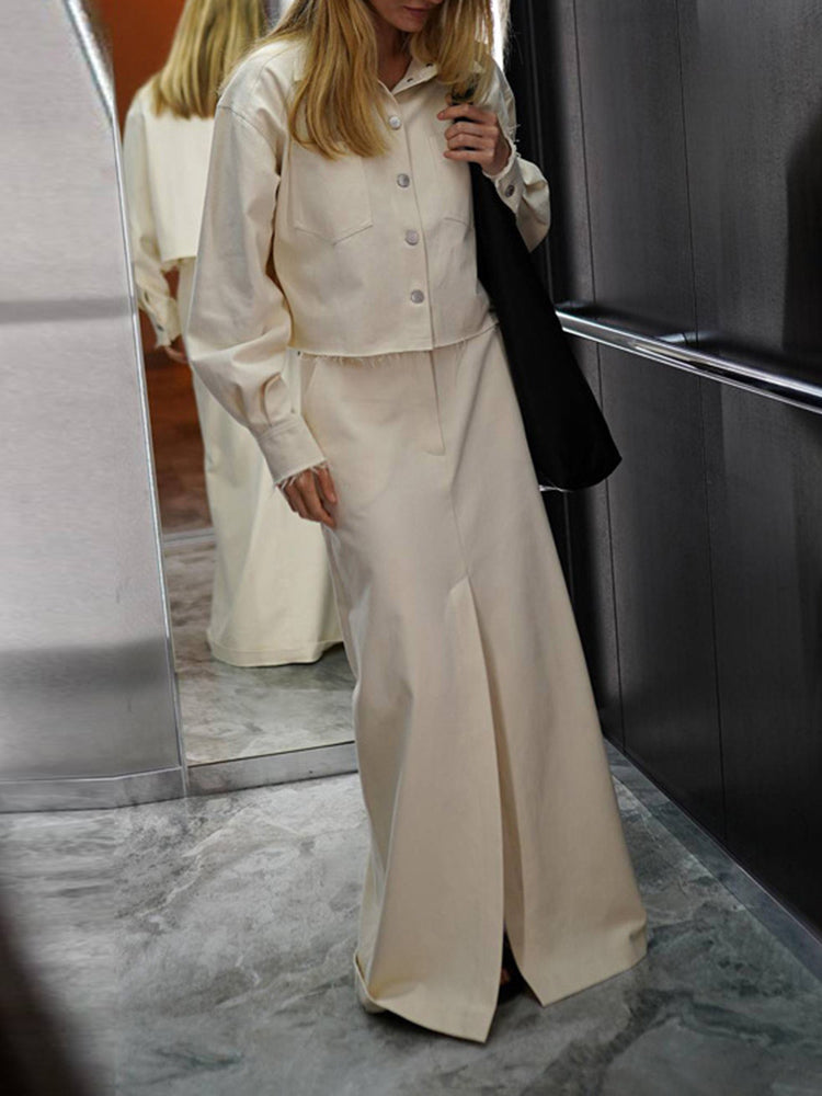 Well Tailored Shirt with a Graceful Silhouette