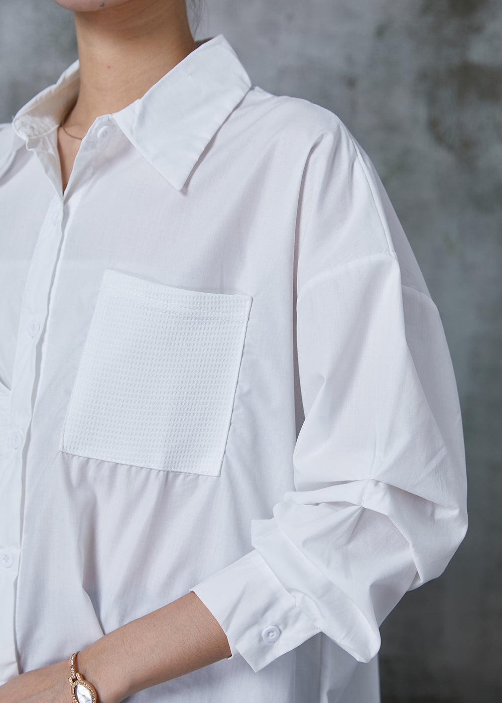 Effortlessly Elegant Shirt with a Timeless Design