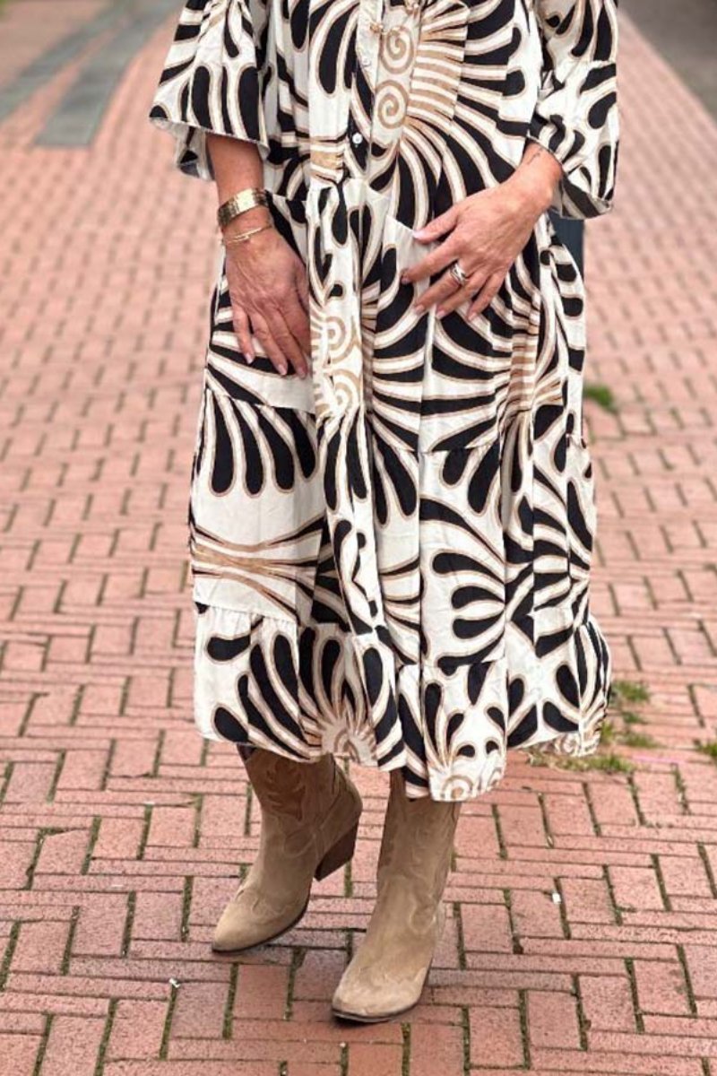 A Vintage Style Dress with Delicate Timeless Details